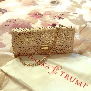 Ivanka Trump clutch!